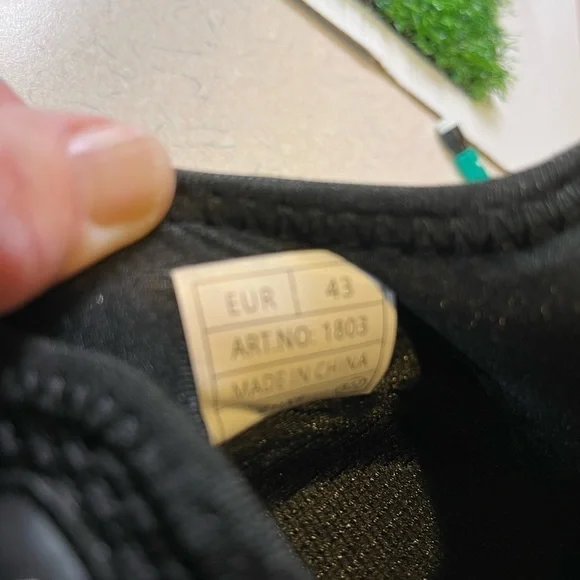 NWT Black AKK Women’s Walking Tennis Shoes-Slip On Memory Foam Lightweight - Picture 6 of 8